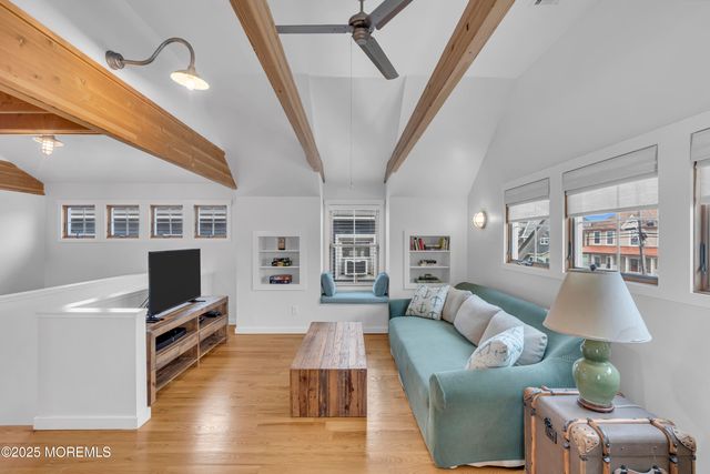 196 3rd Avenue, Manasquan, NJ 08736