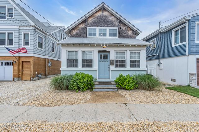 196 3rd Avenue, Manasquan, NJ 08736