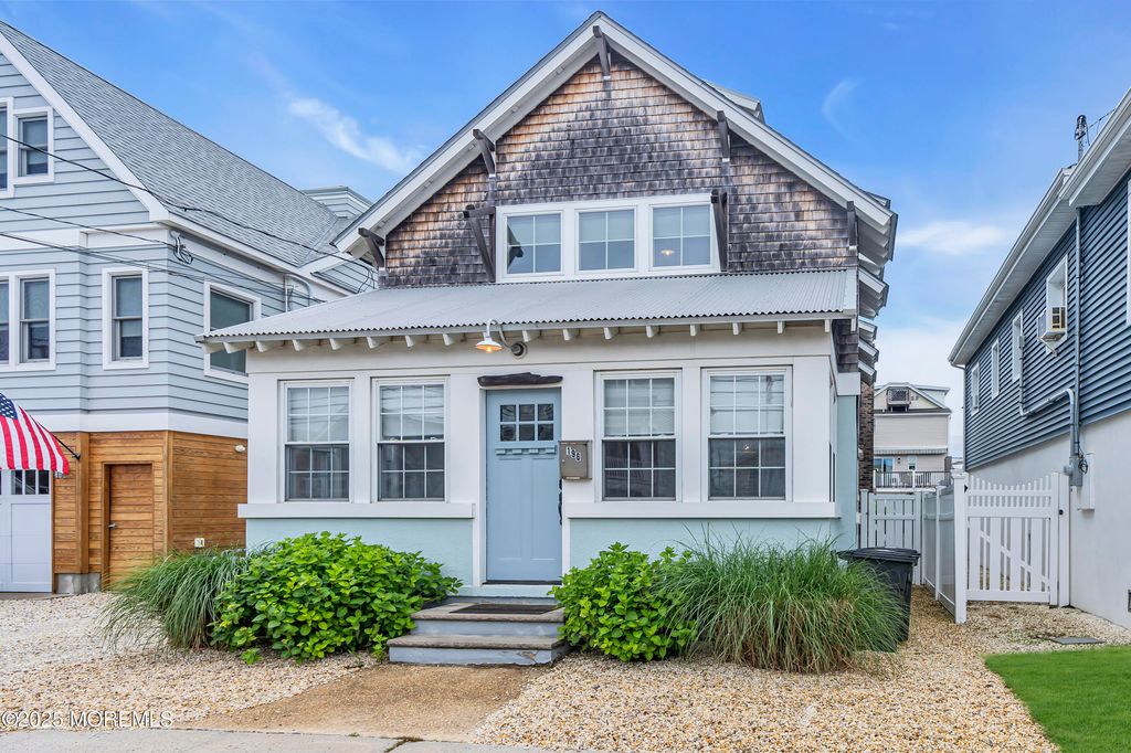 196 3rd Avenue, Manasquan, NJ 08736