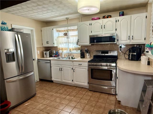 3 Clover Street, Pawtucket, RI 02860