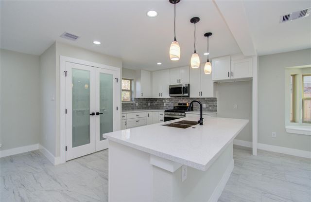 19119 Candletrail Drive, Spring, TX 77388