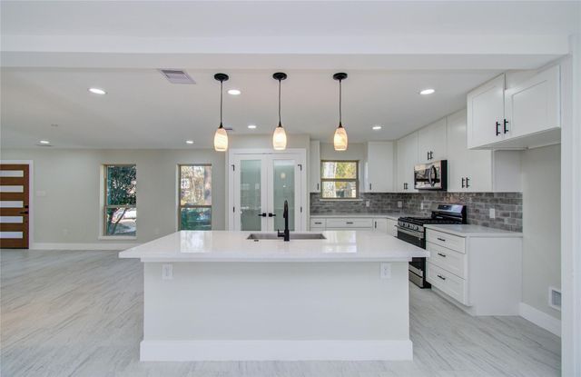 19119 Candletrail Drive, Spring, TX 77388