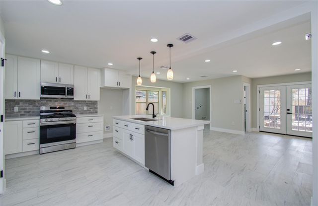 19119 Candletrail Drive, Spring, TX 77388