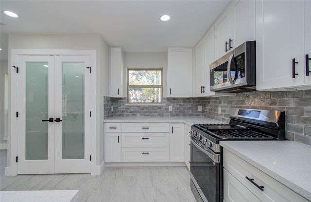 19119 Candletrail Drive, Spring, TX 77388