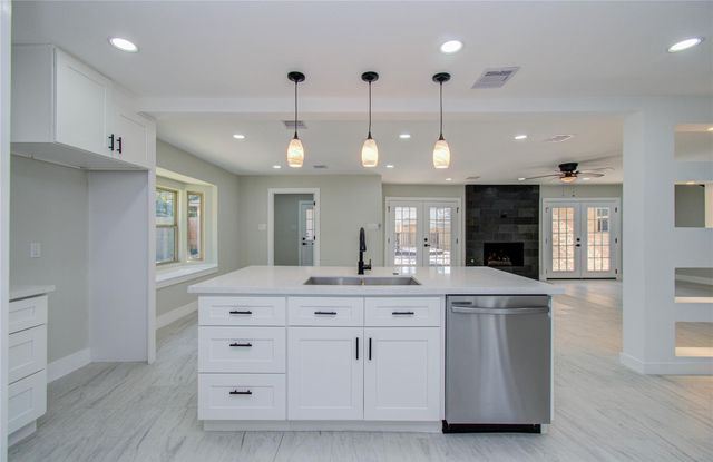 19119 Candletrail Drive, Spring, TX 77388