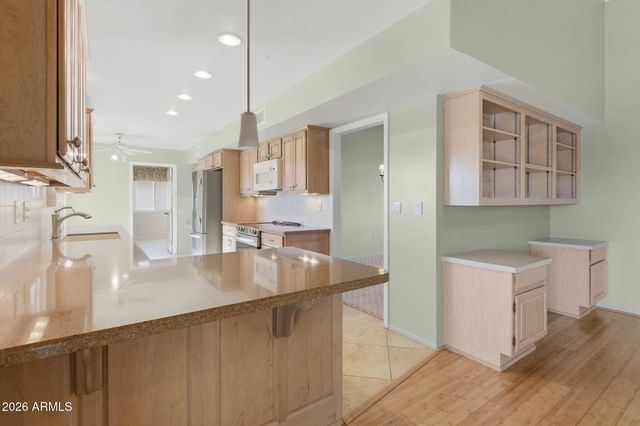 17603 N BOBWHITE Drive, Sun City West, AZ 85375