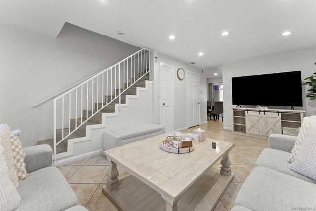 317 S Mollison 3, El Cajon, CA 92020
