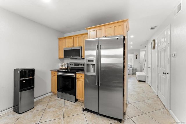 317 S Mollison 3, El Cajon, CA 92020