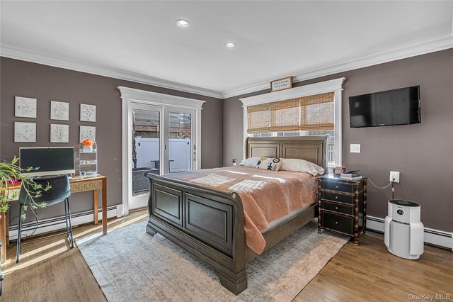 803 S 7th Street, Lindenhurst, NY 11757