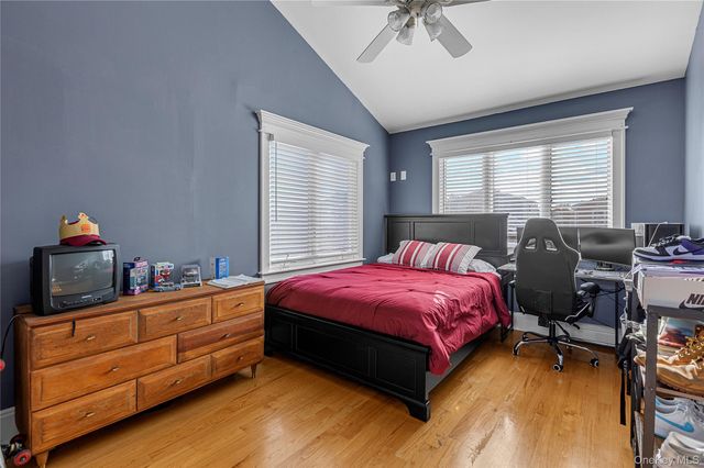 803 S 7th Street, Lindenhurst, NY 11757