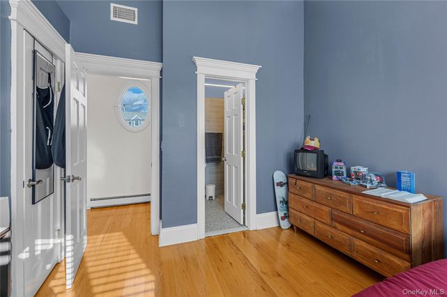 803 S 7th Street, Lindenhurst, NY 11757