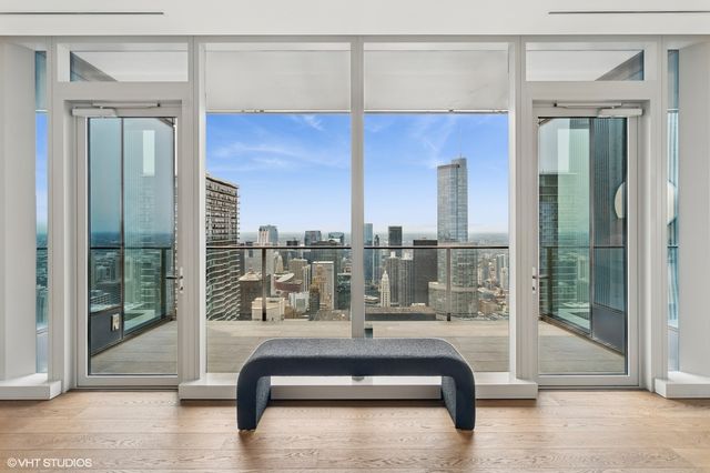 363 E Wacker Drive 6301, Chicago, IL 60601