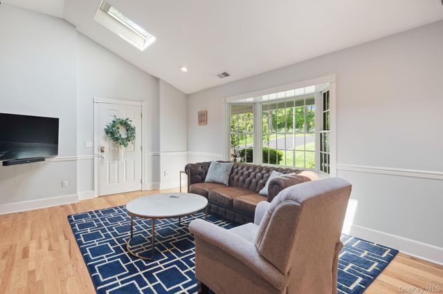 44 Elm Road, Briarcliff Manor, NY 10510