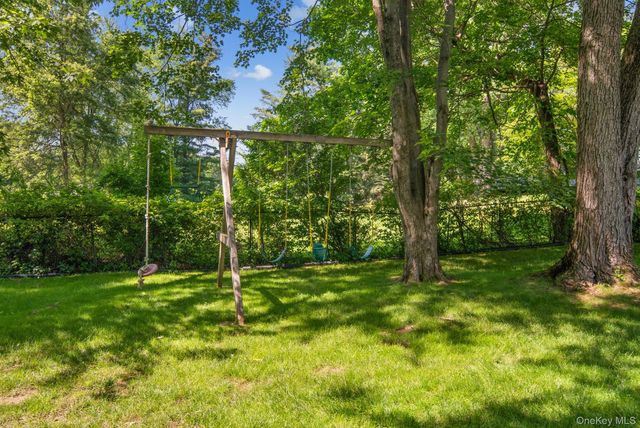 44 Elm Road, Briarcliff Manor, NY 10510