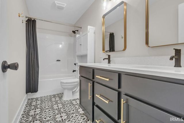 603 E Harrison Court, Ellettsville, IN 47429