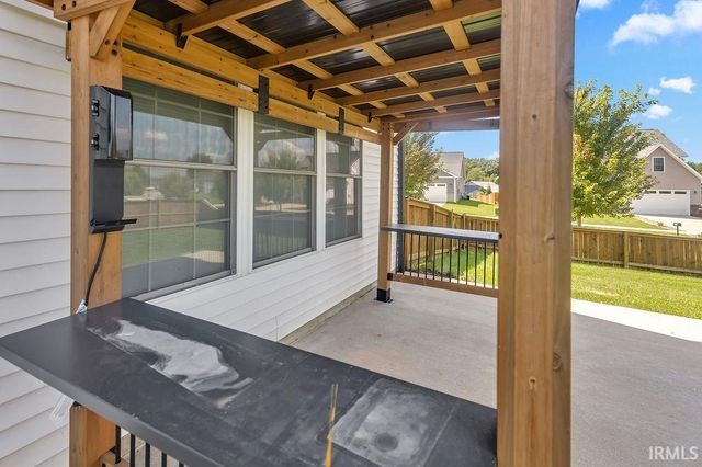 603 E Harrison Court, Ellettsville, IN 47429