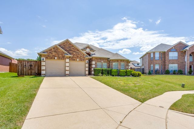 2912 Crystal Way, Grand Prairie, TX 75052