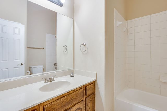 2912 Crystal Way, Grand Prairie, TX 75052