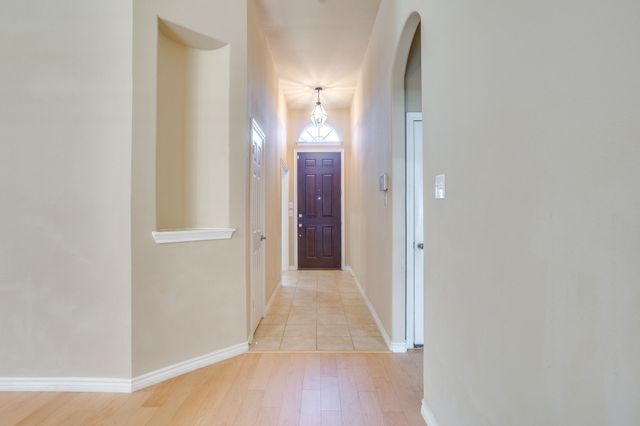 2912 Crystal Way, Grand Prairie, TX 75052