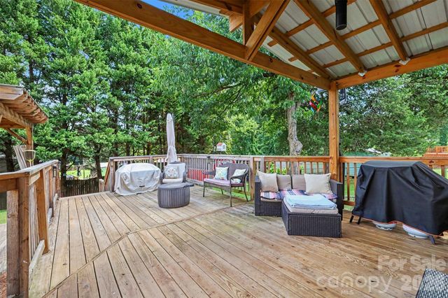 2318 Old Hickory Grove Road, Mount Holly, NC 28120