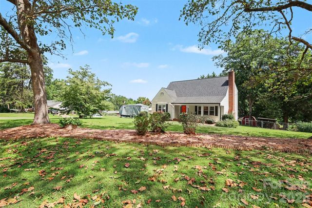 2318 Old Hickory Grove Road, Mount Holly, NC 28120