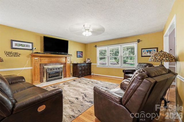 2318 Old Hickory Grove Road, Mount Holly, NC 28120