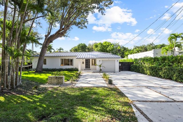 11370 NE 8th Ave, Biscayne Park, FL 33161