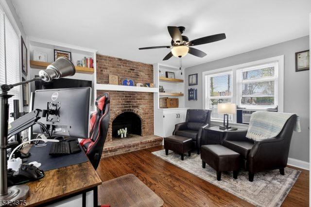 636 Roosevelt St, Westfield Town, NJ 07090