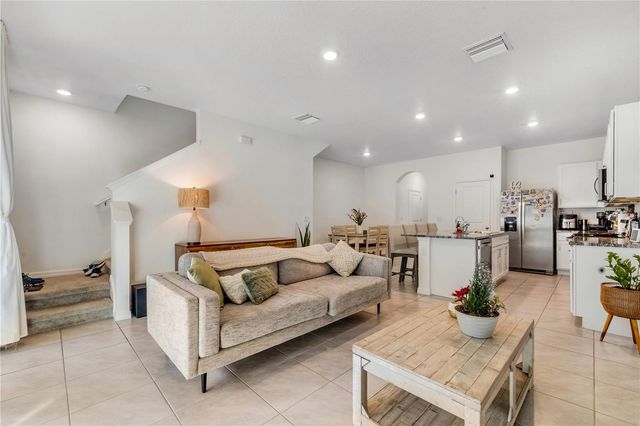 2916 PEONY PRAIRIE LANE, Wesley Chapel, FL 33543