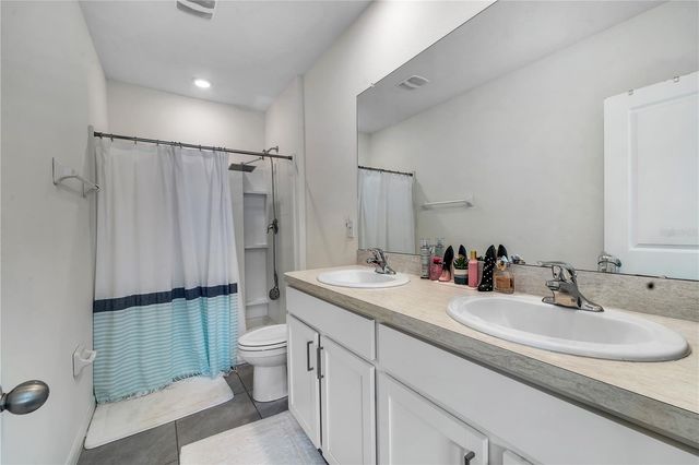 2916 PEONY PRAIRIE LANE, Wesley Chapel, FL 33543