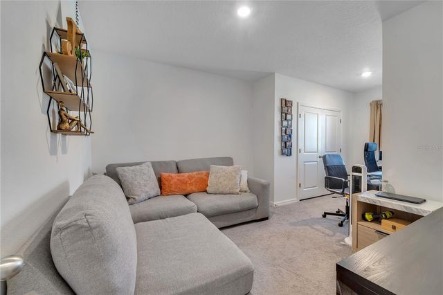 2916 PEONY PRAIRIE LANE, Wesley Chapel, FL 33543