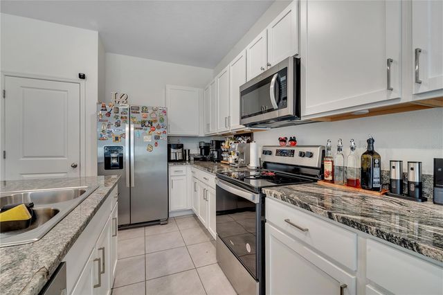 2916 PEONY PRAIRIE LANE, Wesley Chapel, FL 33543