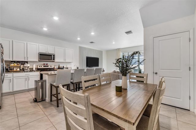 2916 PEONY PRAIRIE LANE, Wesley Chapel, FL 33543