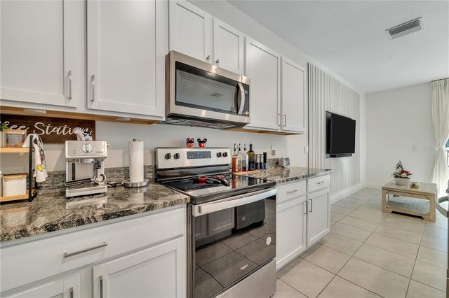 2916 PEONY PRAIRIE LANE, Wesley Chapel, FL 33543