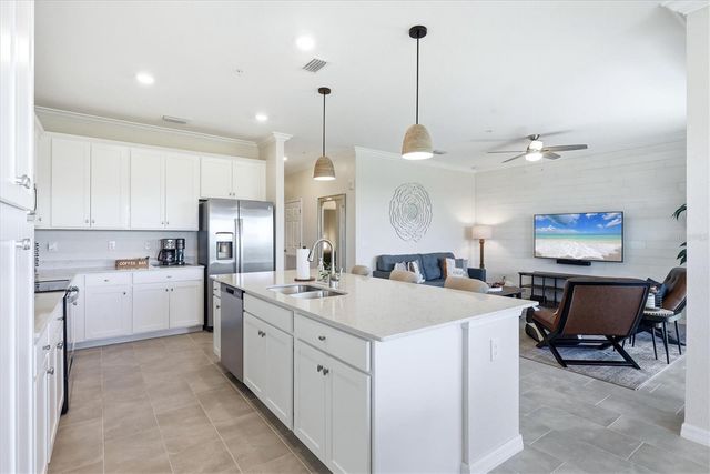 18008 GAWTHROP DRIVE 401, Bradenton, FL 34211
