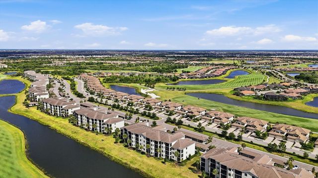18008 GAWTHROP DRIVE 401, Bradenton, FL 34211
