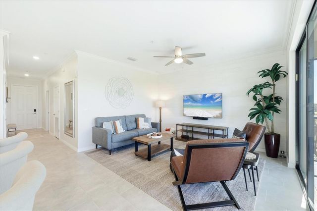 18008 GAWTHROP DRIVE 401, Bradenton, FL 34211