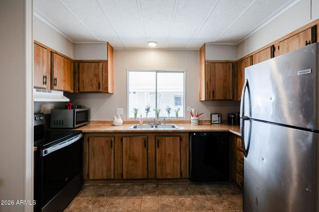 8301 N 103 Avenue 34, Peoria, AZ 85345