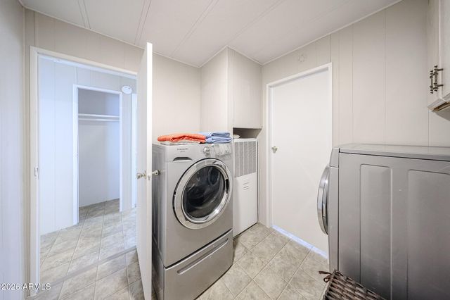 8301 N 103 Avenue 34, Peoria, AZ 85345