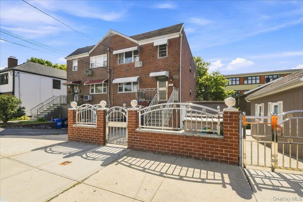 841 Swinton Avenue, Bronx, NY 10465 — photo 2