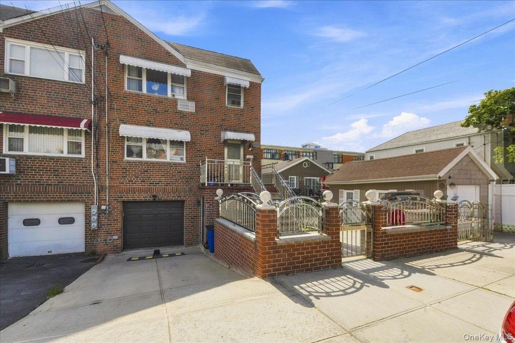 841 Swinton Avenue, Bronx, NY 10465 — photo 3