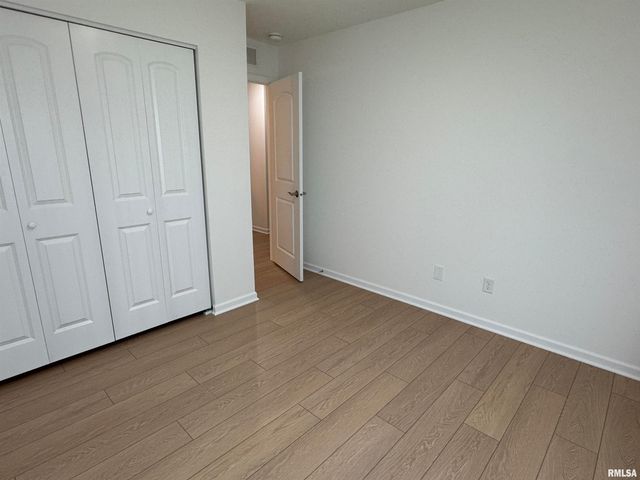 5894 BUTTERFIELD Drive, Bettendorf, IA 52722