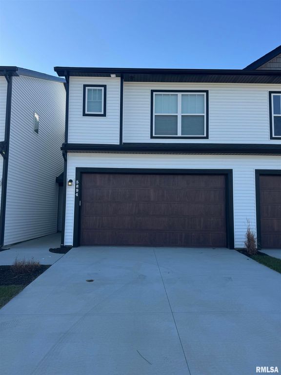 5894 BUTTERFIELD Drive, Bettendorf, IA 52722