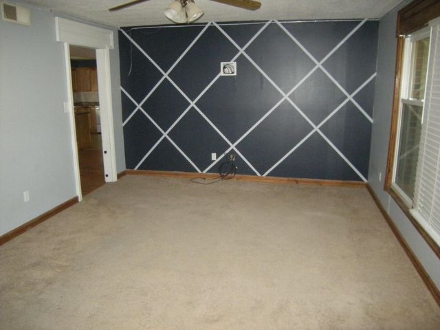 6706 E LITTLE VALLEY DR, Columbia, MO 65202