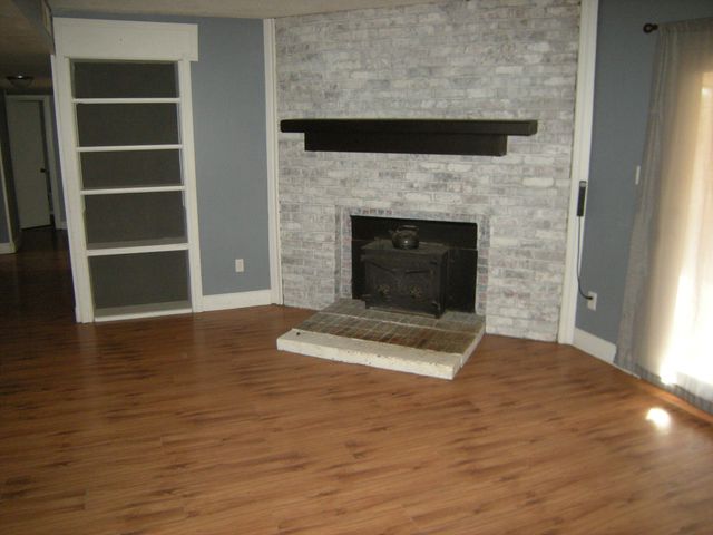 6706 E LITTLE VALLEY DR, Columbia, MO 65202