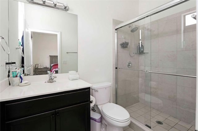 10628 W 33rd Way 0, Hialeah, FL 33018