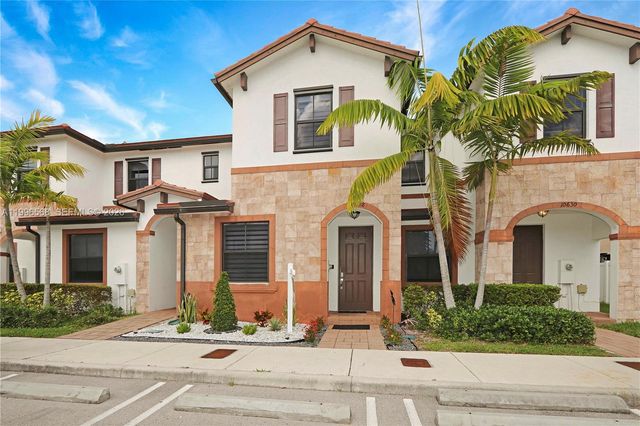 10628 W 33rd Way 0, Hialeah, FL 33018