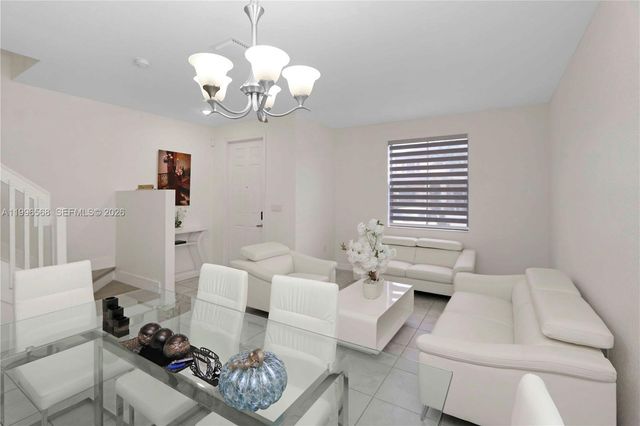 10628 W 33rd Way 0, Hialeah, FL 33018