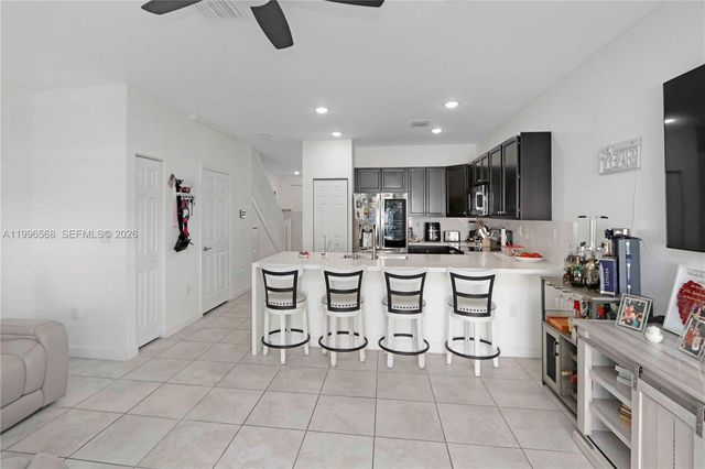 10628 W 33rd Way 0, Hialeah, FL 33018