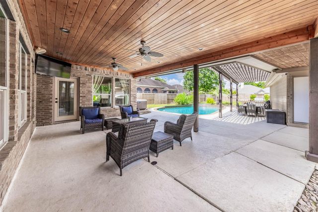 1206 Paralee Drive, Katy, TX 77494